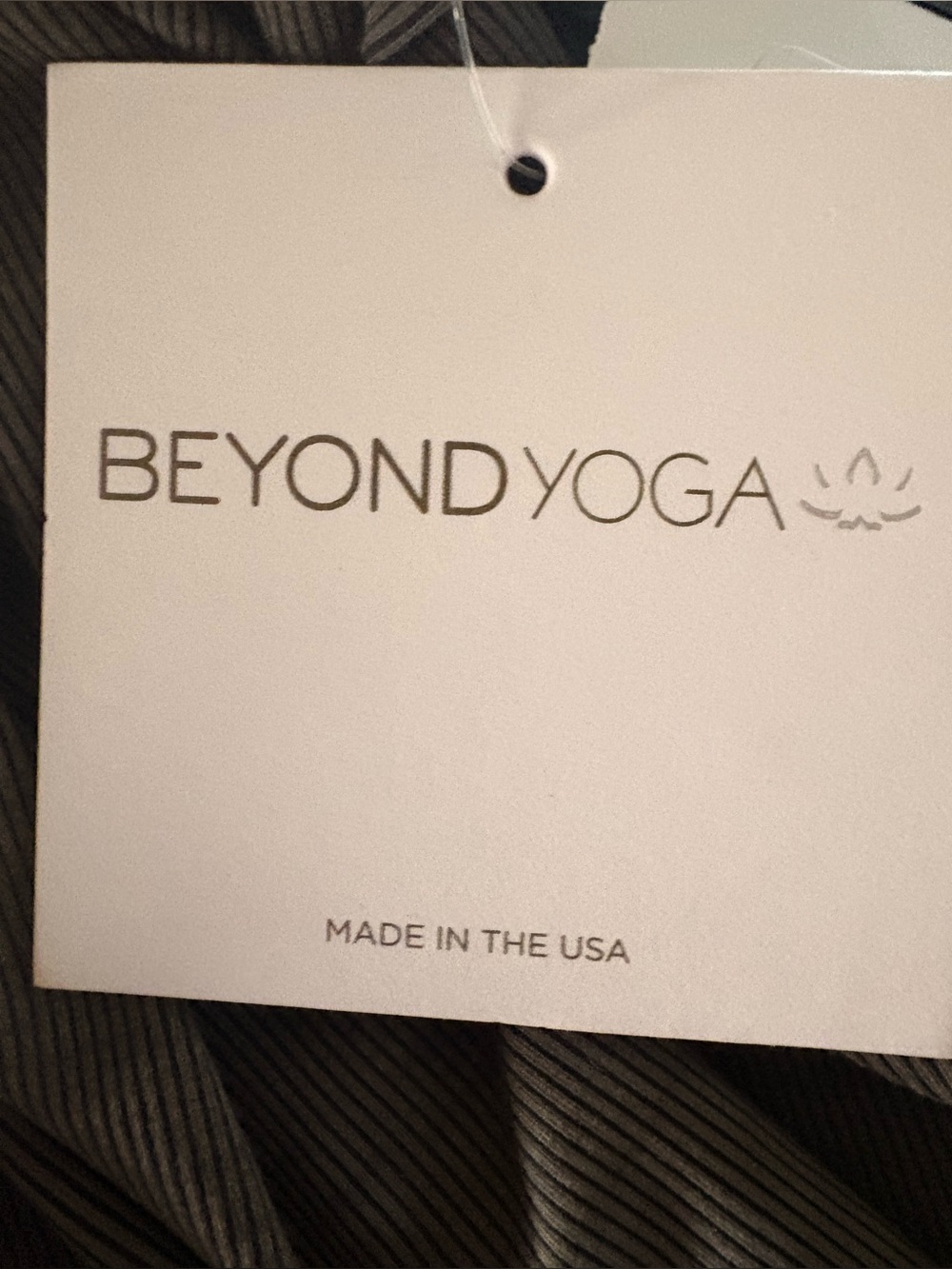NWT Beyond Yoga Heather Rib High-Waisted Midi Leggings, size M - Picture 5 of 9